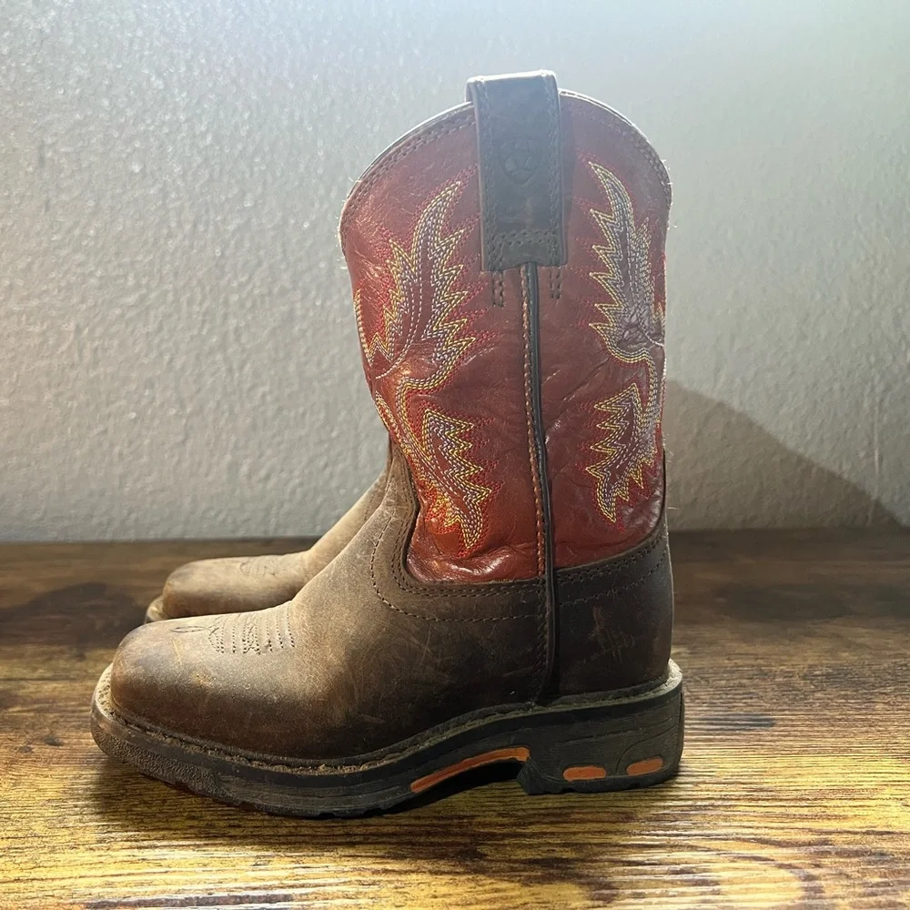 ARIAT BOYS' EARTH WORKHOG WESTERN BOOTS - SQUARE TOE - Picture 5 of 7